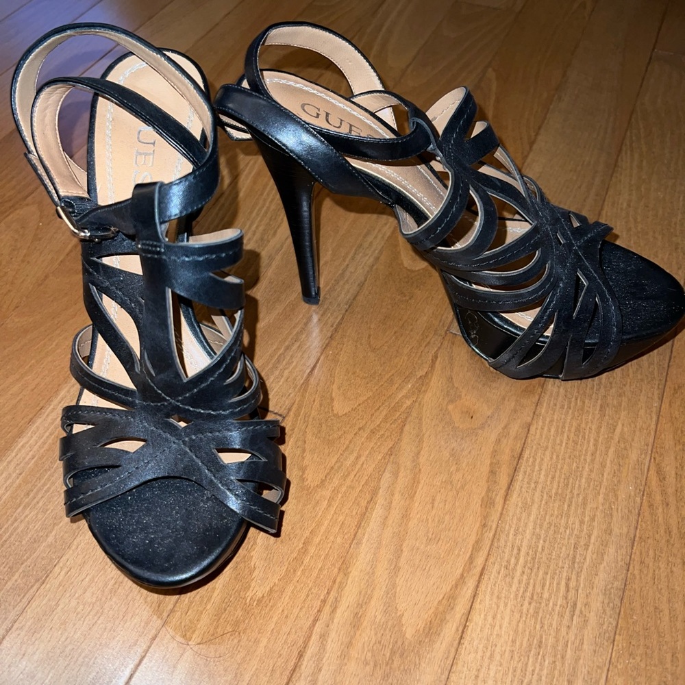 Strappy Platform Guess Pumps